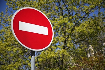 До 12 августа 2019 года будет закрыто движение транспорта на участке улицы Авроры
